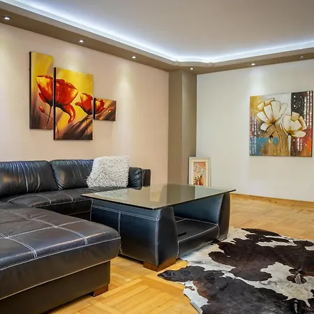 Apartment Luxury 2Bd Flat With Top Central Location *